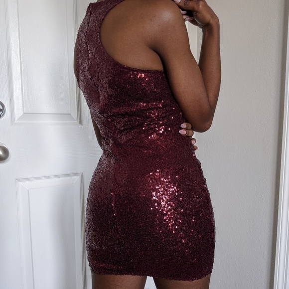 ❗SOLD❗Sequin Mini Dress - Picture 5 of 6